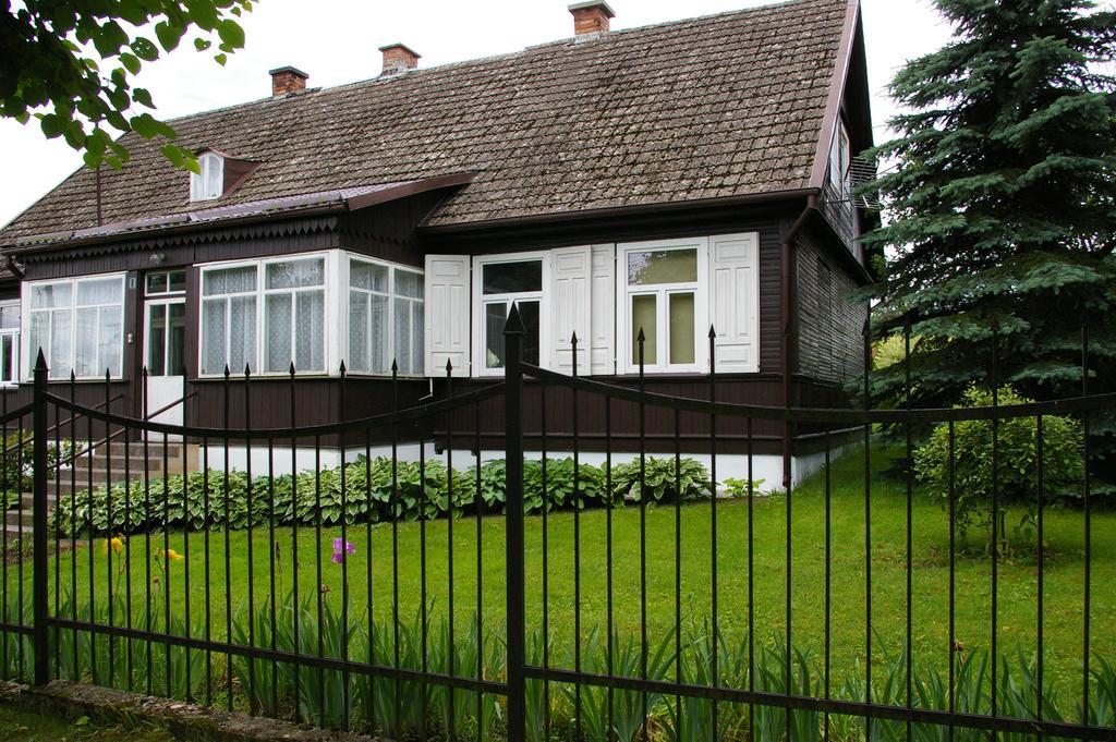 Pokoje Goscinne Nowy Swiat Supraśl Εξωτερικό φωτογραφία